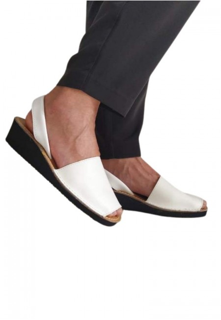 MENORQUINA CUÑA PIEL