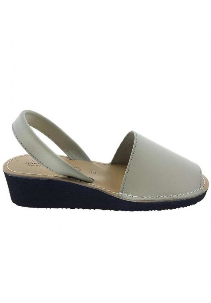 MENORQUINA CUÑA PIEL