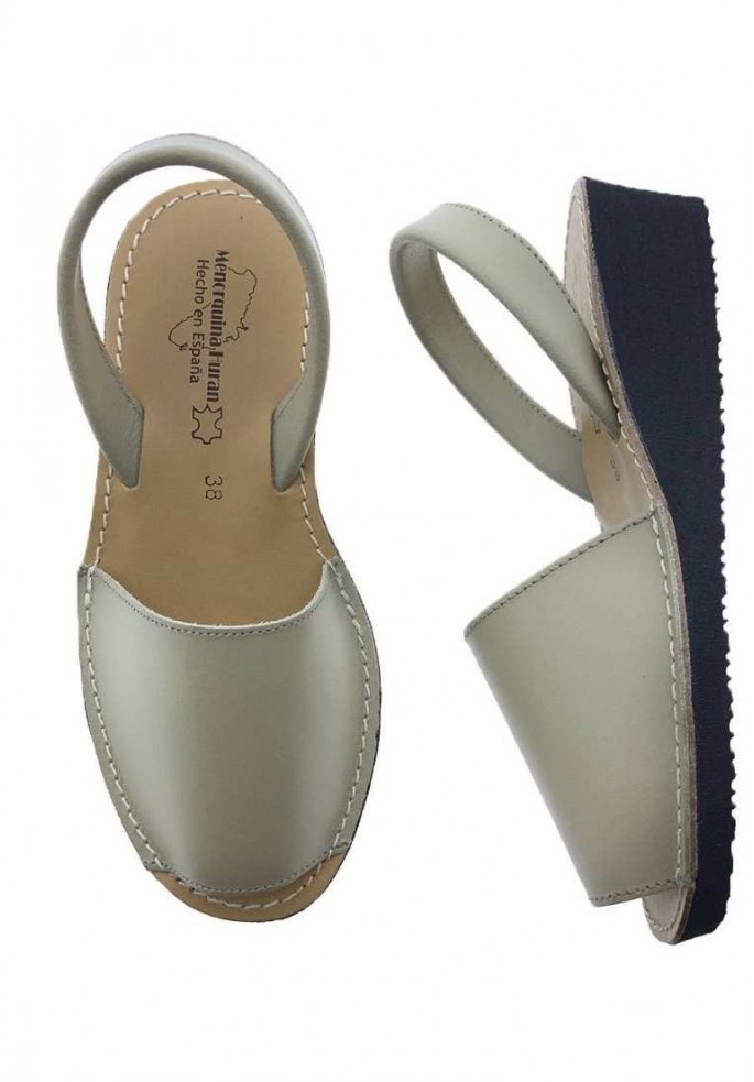 MENORQUINA CUÑA PIEL