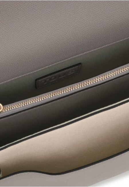 BANDOLERTA M. AUDREE... 2