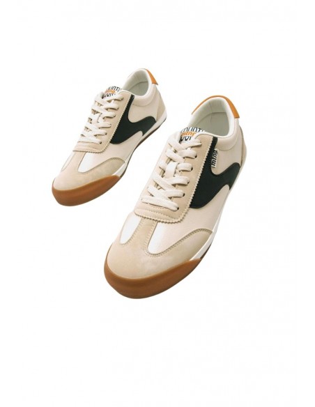 DEPORTIVA COURT | MUSTANG