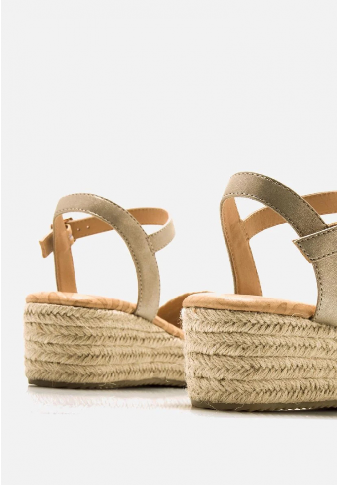 SANDALIA CUÑA LITA | MUSTANG