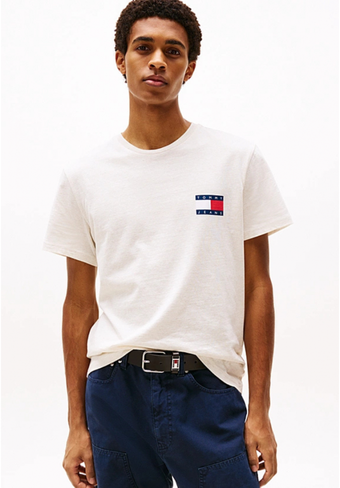 CAMISETA SLIM ESSENTIAL FLAG | TOMMY...
