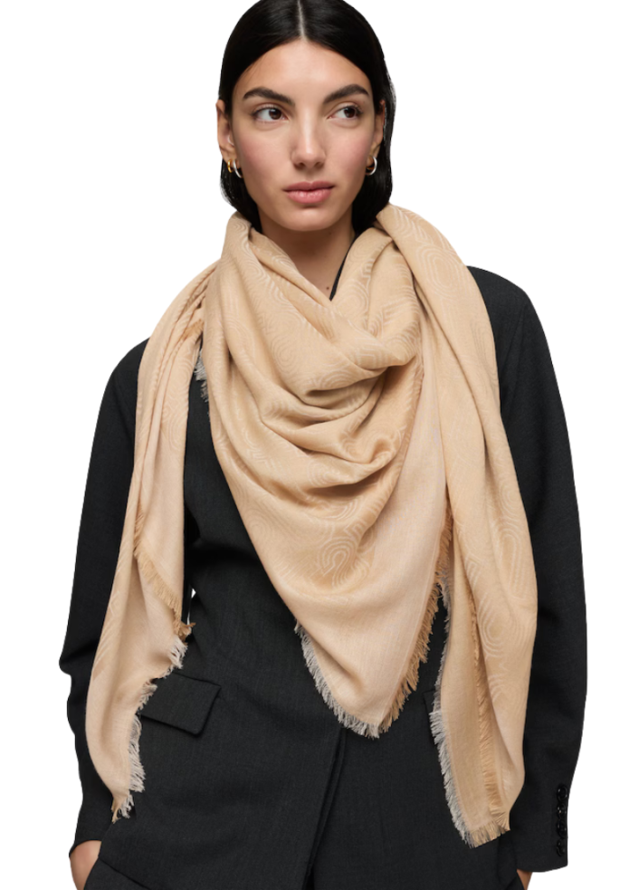 PAÑUELO 140 X 140 SILHOUETTE JCQ | TOUS